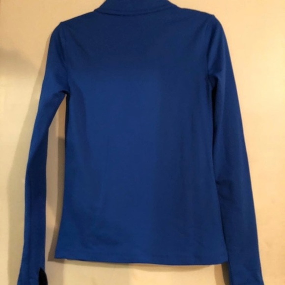 Victoria Secret Ultimate Pull Over in Blue - Picture 7 of 7